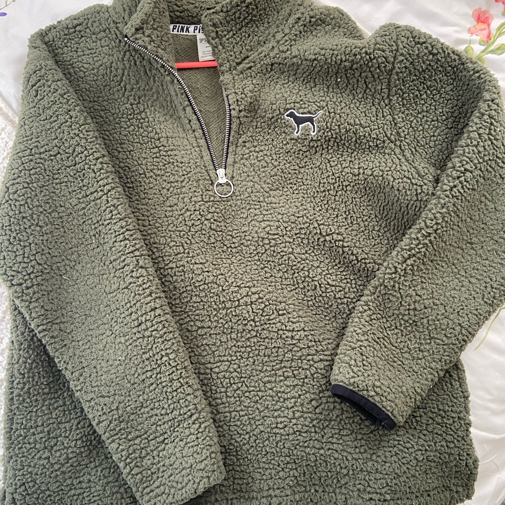 Like new PINK Sherpa!